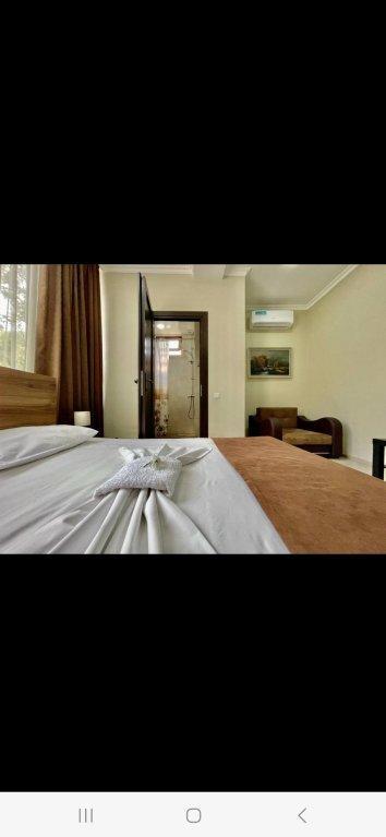 Merien Hotel Yerevan Exterior photo
